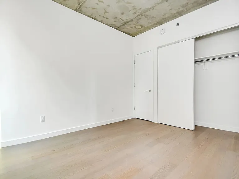 281 Union Ave #4F — Photo 3