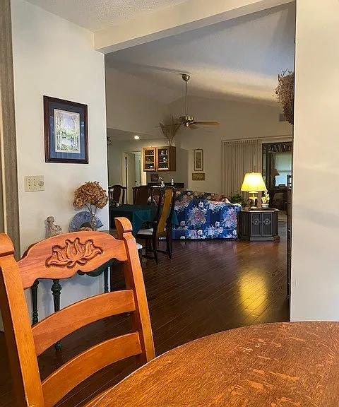 108 E Blue Heron Dr — Photo 3