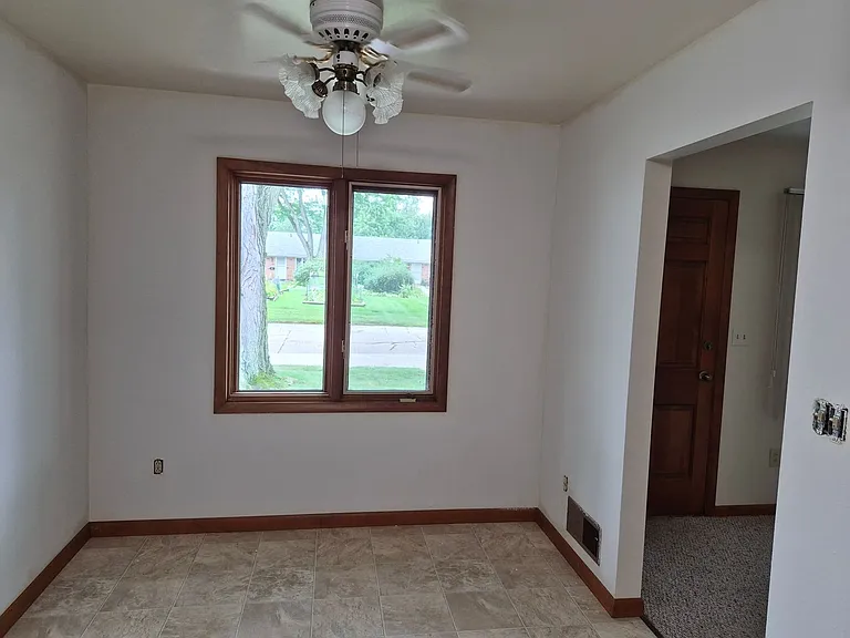 1150 Louisiana Ave — Photo 2