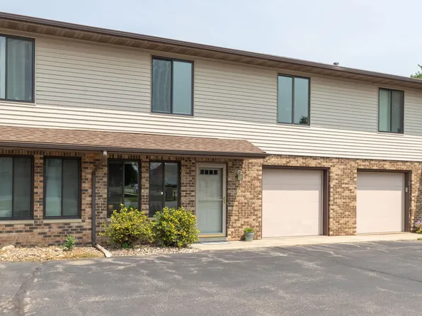 403 Friendly Cir SW, Eyota, MN 55934