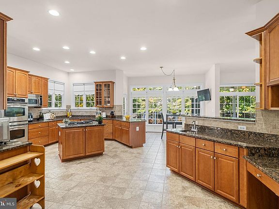 3rd image of 14009 Baneberry Cir