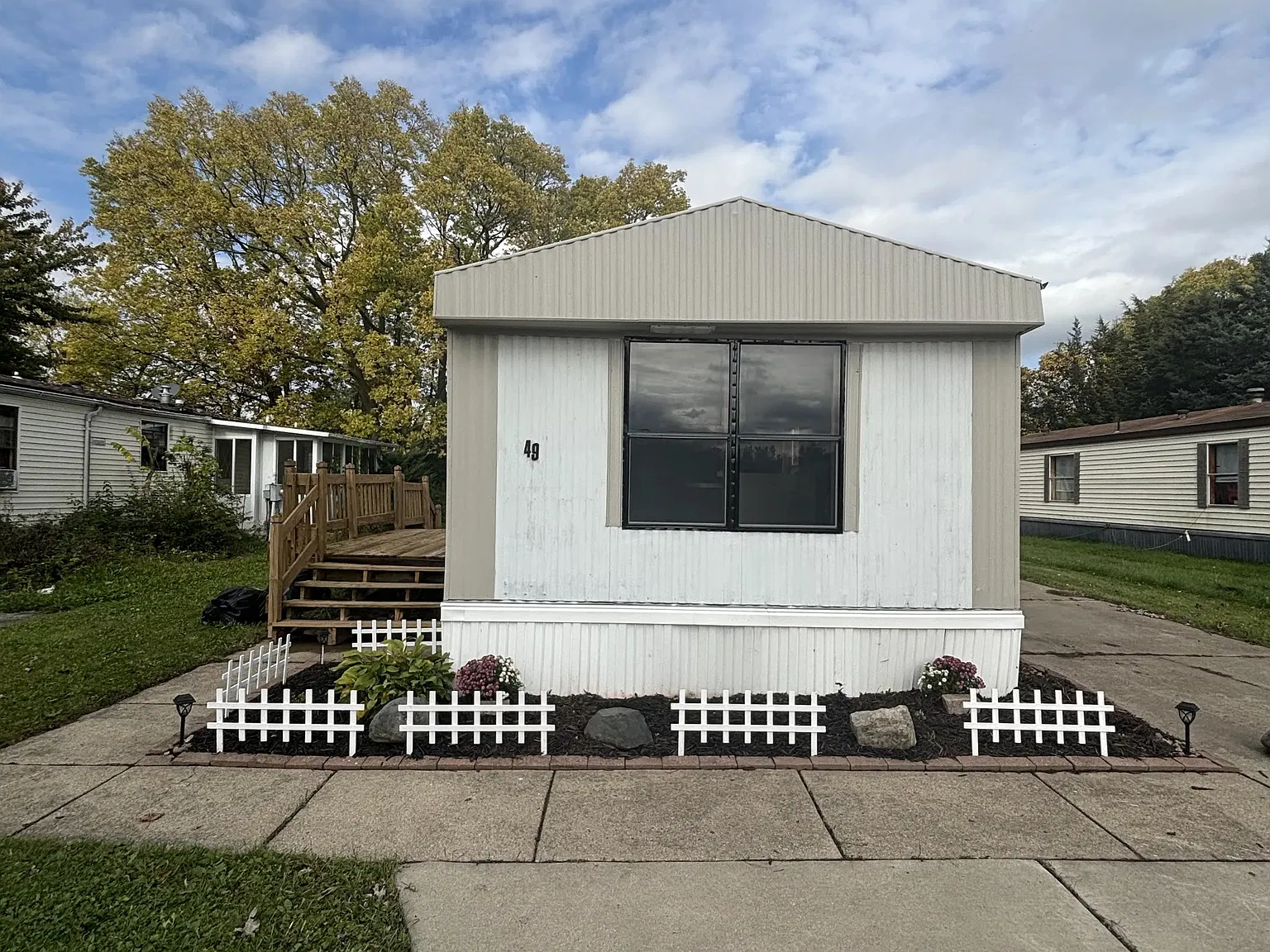 49 Tamarak Trail - 1 — Photo 2