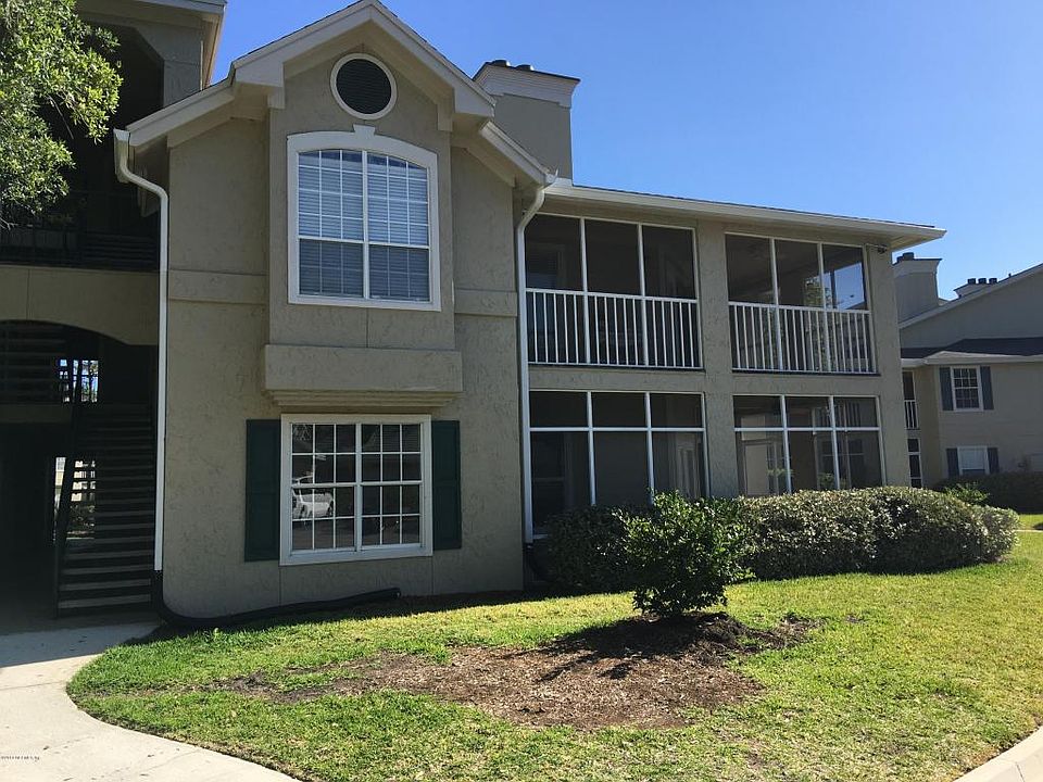 1st image of 800 Ironwood Dr Unit 817