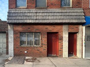 7511 Myrtle Ave, Ridgewood, NY 11385