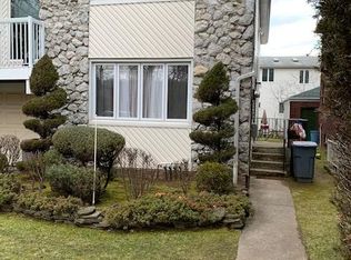 923 Willowbrook Rd, Staten Island, NY 10314