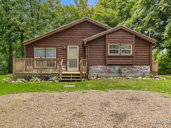 16308 27th St, Gobles, MI 49055