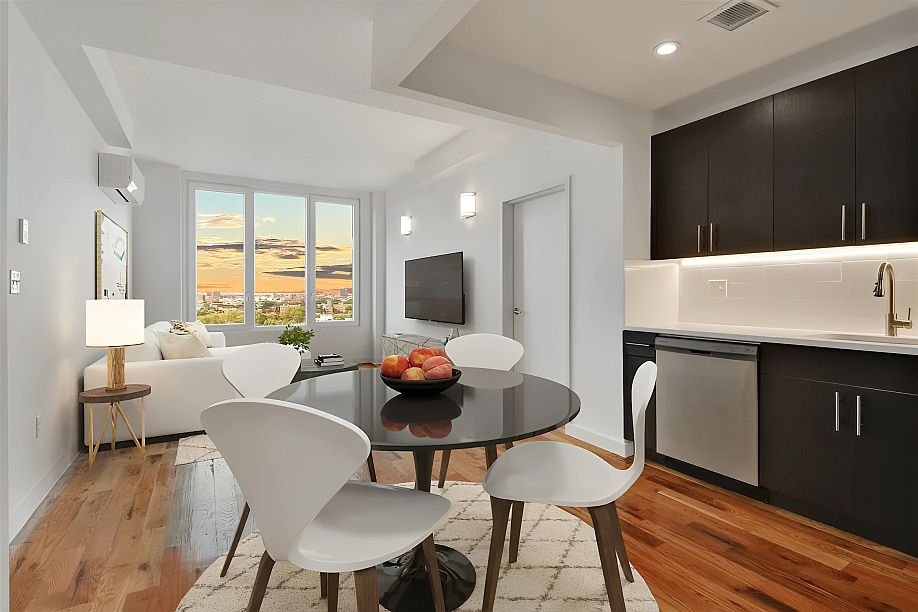 1st image of 17 Somers St #4G