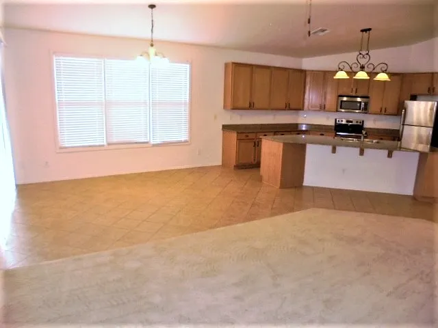 3 bed, 2.0 bath, 2112 sqft, $2,225 — Photo 4