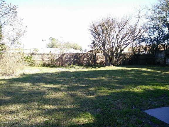 5th image of 8931 Devonshire Blvd