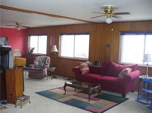 2nd image of 1115 E Columbus Pl
