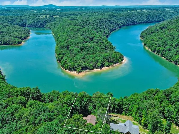 140 Rindler Rdg, Byrdstown, TN 38549