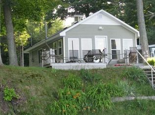 5196 S Muskego Dr, Newaygo, MI 49337