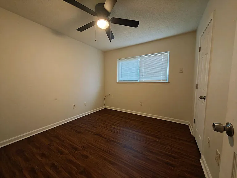 580 Blackhawk Rd — Photo 7