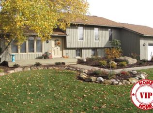 970 Woodview Dr, Ashland, OH 44805