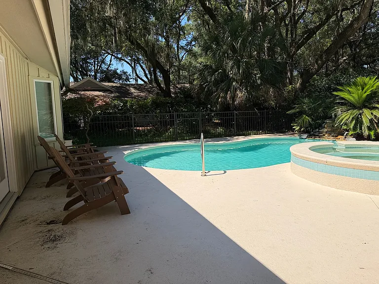 18 Suttlers Row — Photo 46