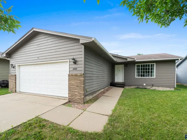 1405 E 71st St N, Sioux Falls, SD 57104