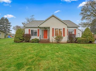 1498 S Cherry St, Cornelius, OR 97113