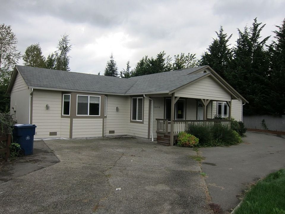 Large Level Lot