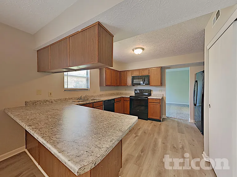 3708 W 42nd Ter — Photo 17