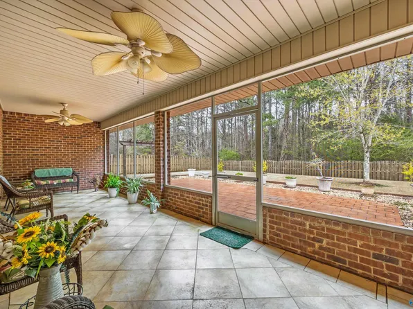 104 Harbor Glen Dr SW, Madison, AL 35756