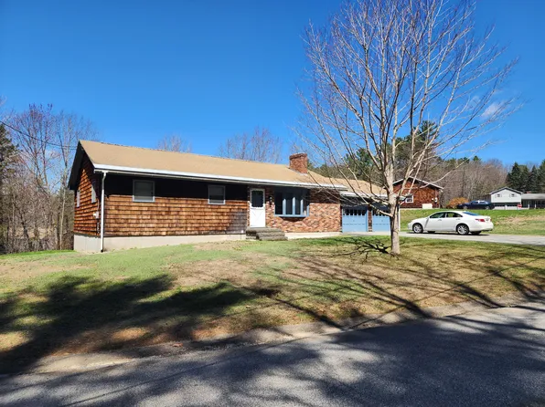 14 Knoll Circle, Jay, ME 04239