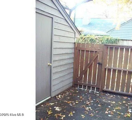 904 Persimmon Pl — Photo 13