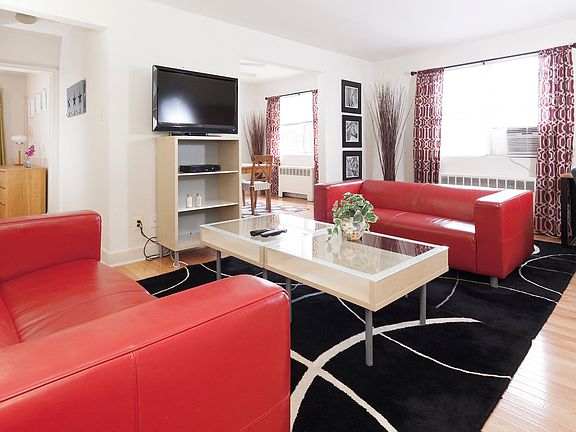 Oak Ridge Apartments Living Area