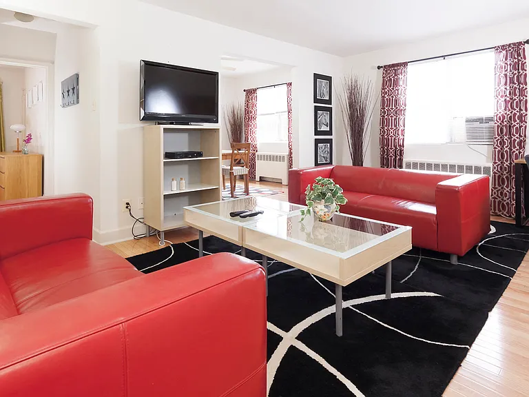 Oak Ridge Apartments Living Area