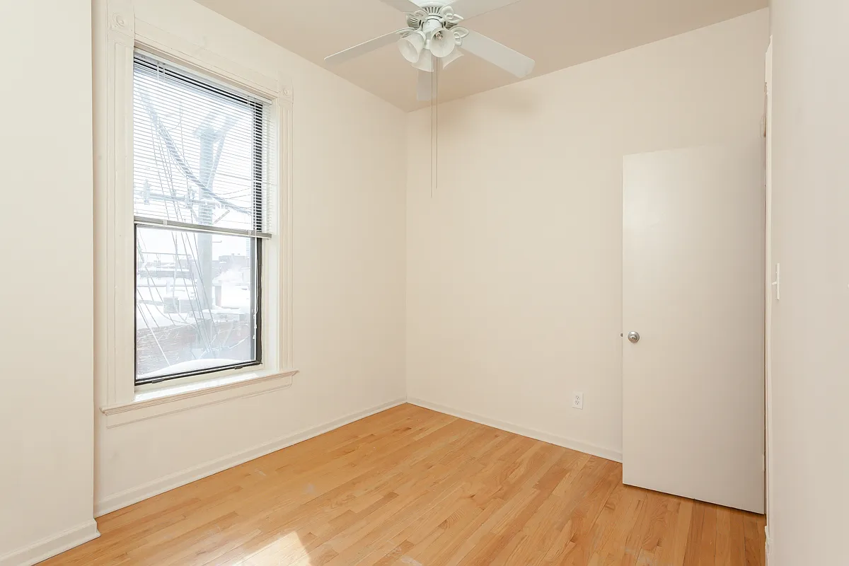 1 bed, $2,100 — Photo 4