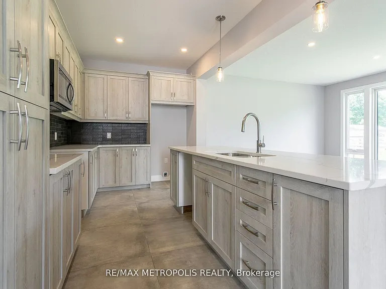 297 Whiting St #8 — Photo 16
