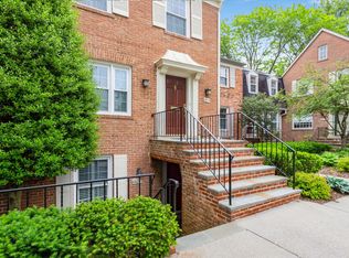 4821 Sangamore Rd, Bethesda, MD 20816