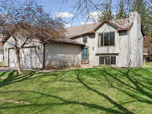 1886 Waterford Ln Photo 1