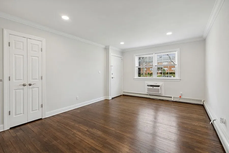 Clara Barton Apartments — Photo 4