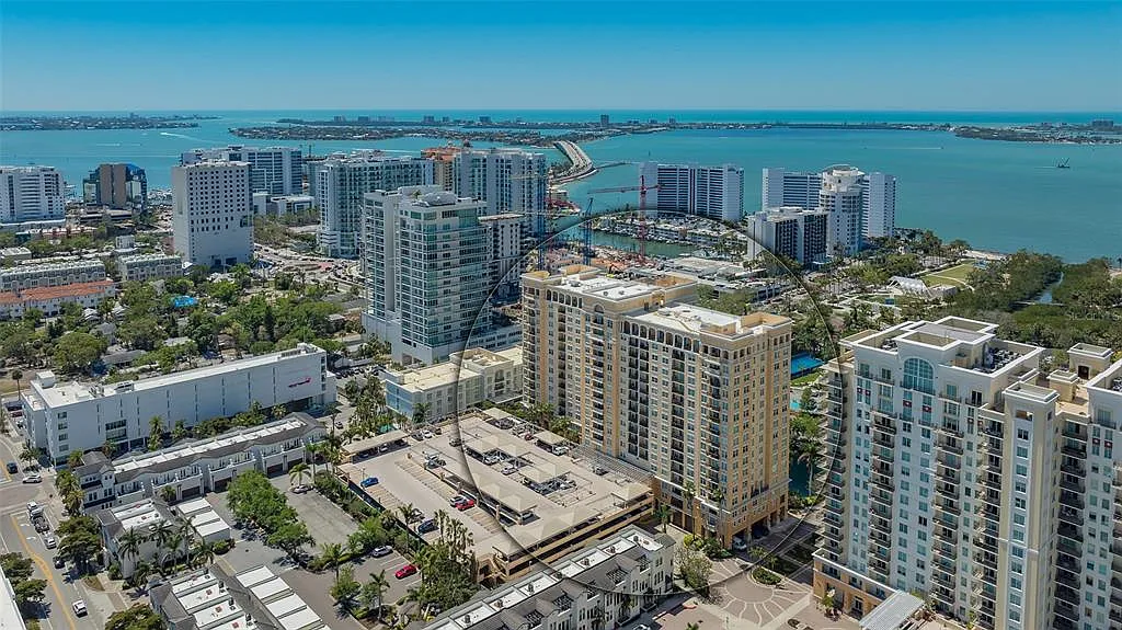 2 bed, 2.0 bath, 1200 sqft, $3,250 — Photo 1