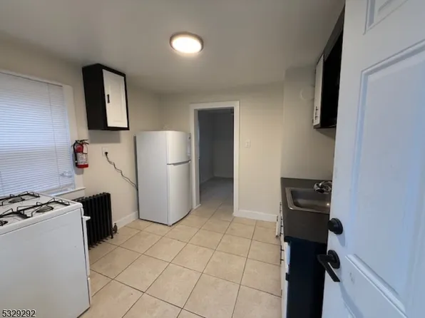 125 Hampton Hse Road Route 206, Newton, NJ 07860