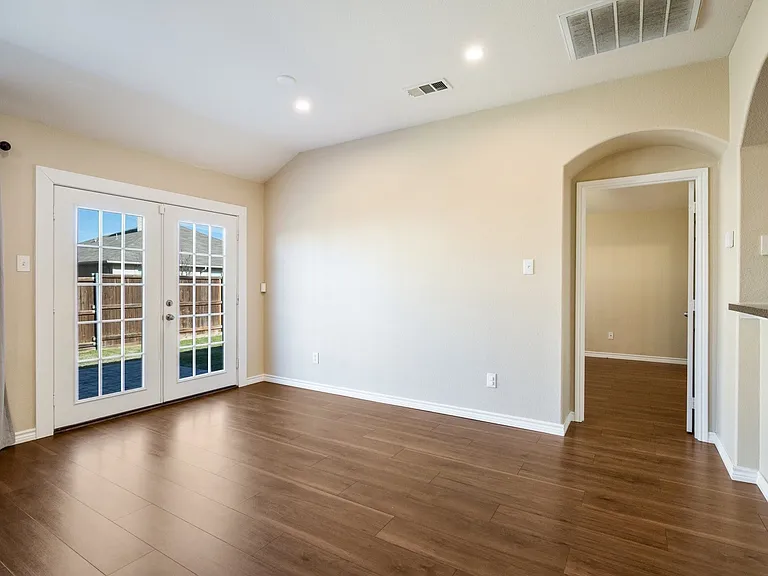 14536 Crystal Lake Dr — Photo 8