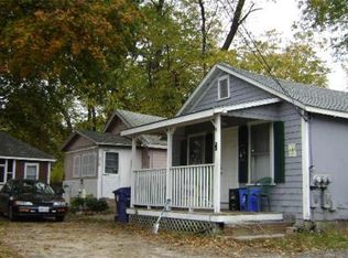 3 Hudson Ln, Warwick, RI 02886