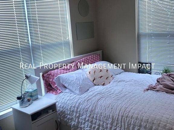 5th image of 100 Campus Walk Trl APT 1-101