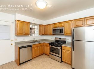 2005 W Touhy Ave APT 105, Chicago, IL 60645