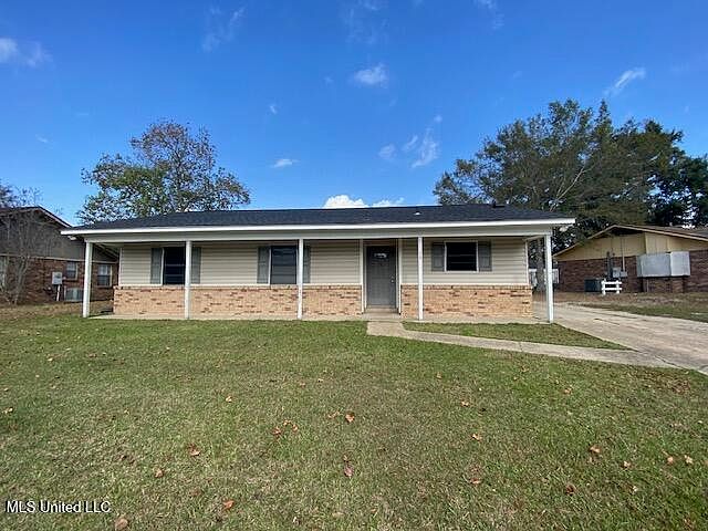 1st image of 161 Mary Ellen Dr