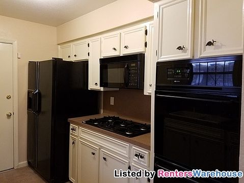 2nd image of 13102 Meadow Leaf Ln