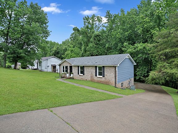 2nd image of 409 Needlewood Dr