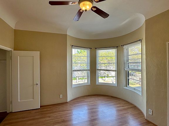5th image of 319 N 3rd St APT 4