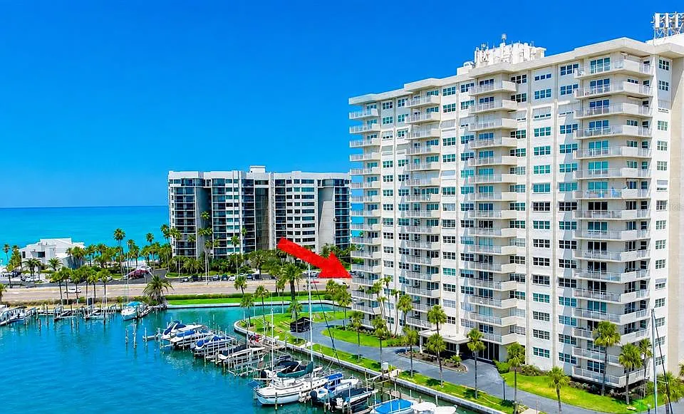 1621 Gulf Blvd #201