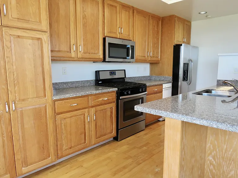 840 Wisconsin St — Photo 6