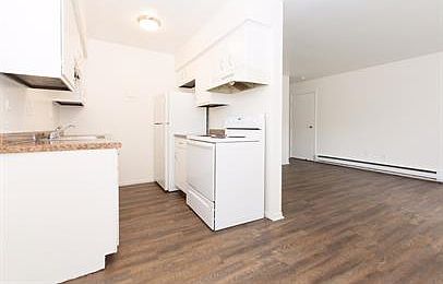 3rd image of 829 Continental Ct #4