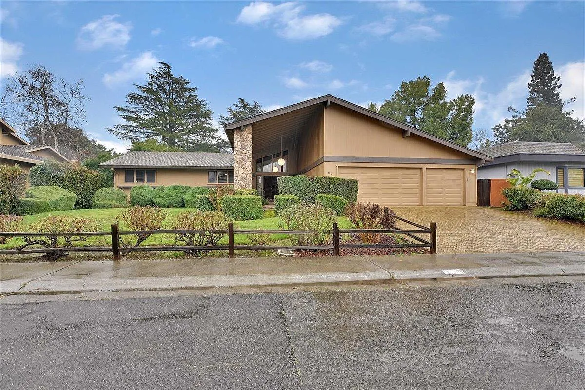 65 Northlite Cir photo 1