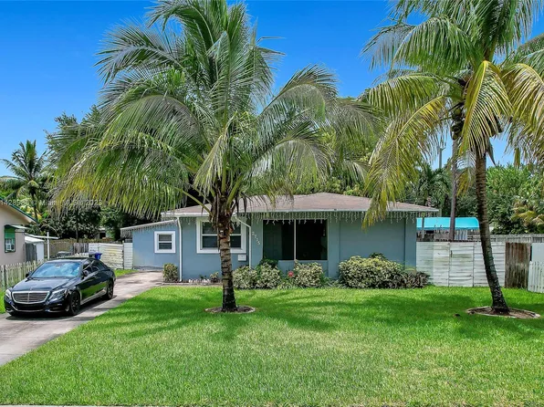 2735 Dewey St, Hollywood, FL 33020