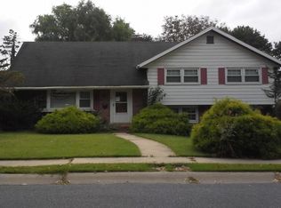 1106 Independence Dr, Reading, PA 19609