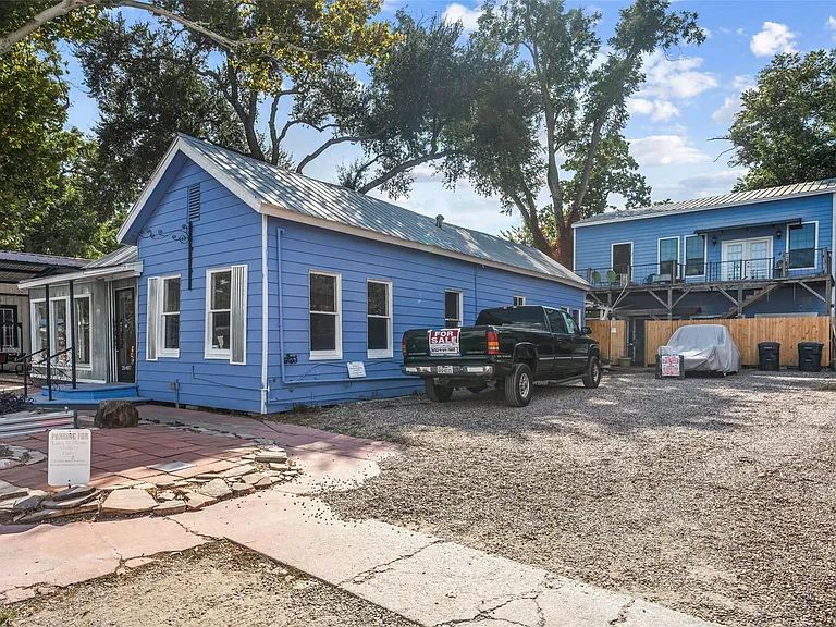 26407 Preston Ave — Photo 12